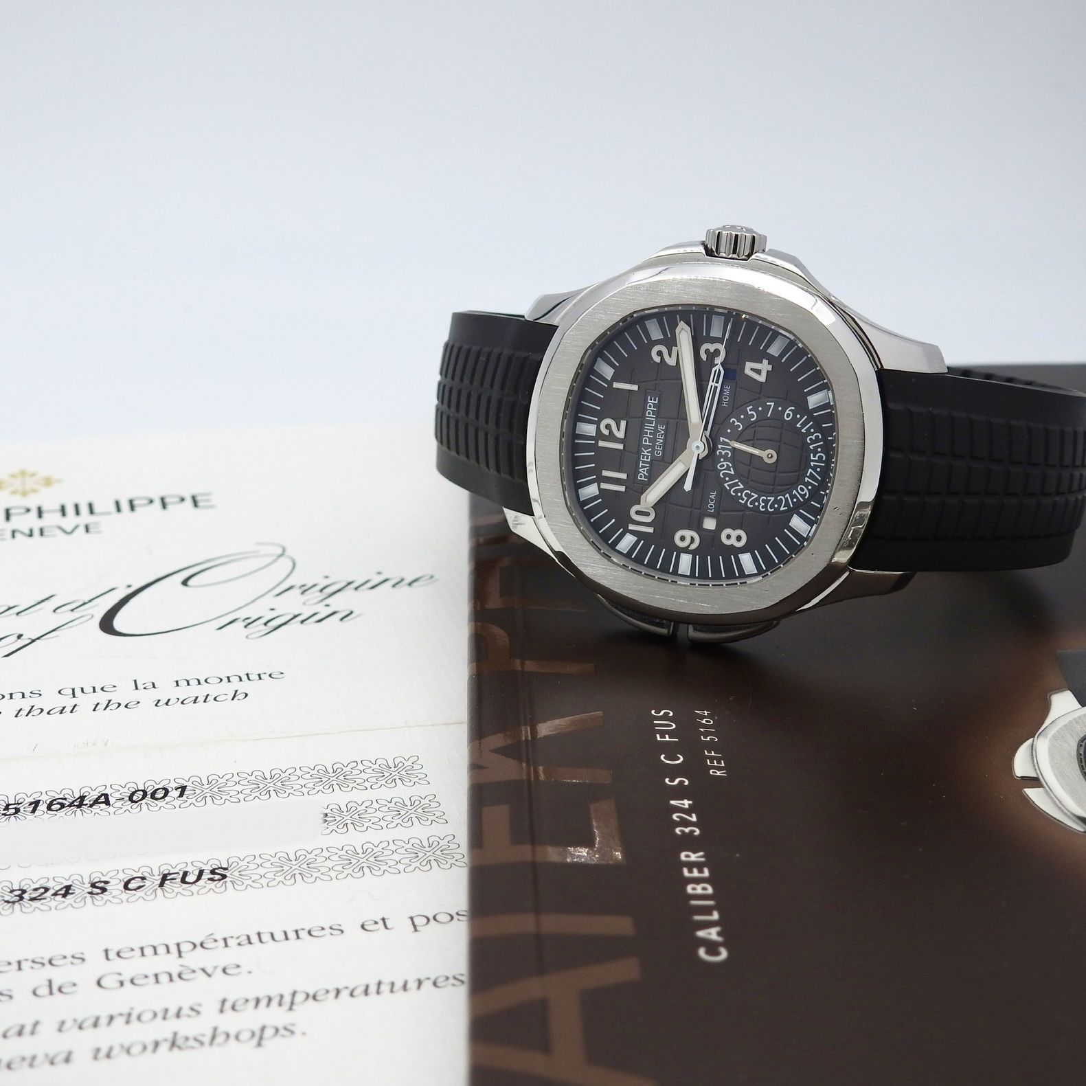 Patek Philippe Aquanaut Travel time